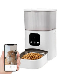 Automatic cat feeder